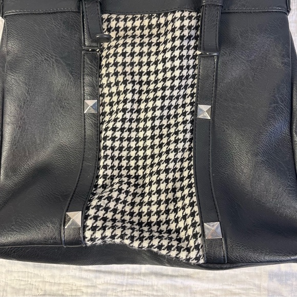 Chic Black and White Houndstooth Tote Bag - Picture 2 of 5